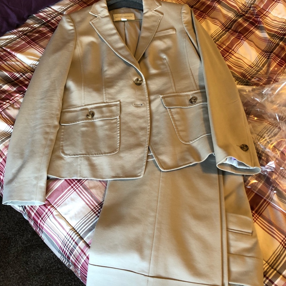 Banana Republic Women’s Suit!